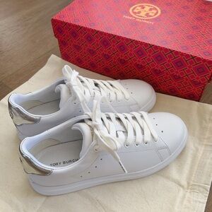 TORY BURCH HOWELL COURT SNEAKER